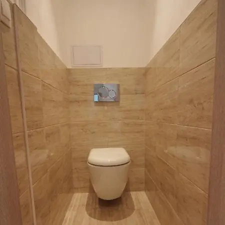 Bu Private In Братислава